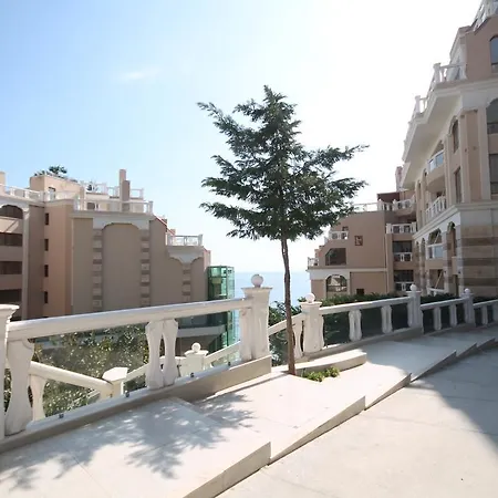 Arendoo In La Mer 아파트 *