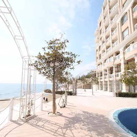 아파트 Arendoo In La Mer *