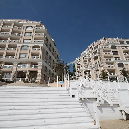 Arendoo In La Mer וארנה